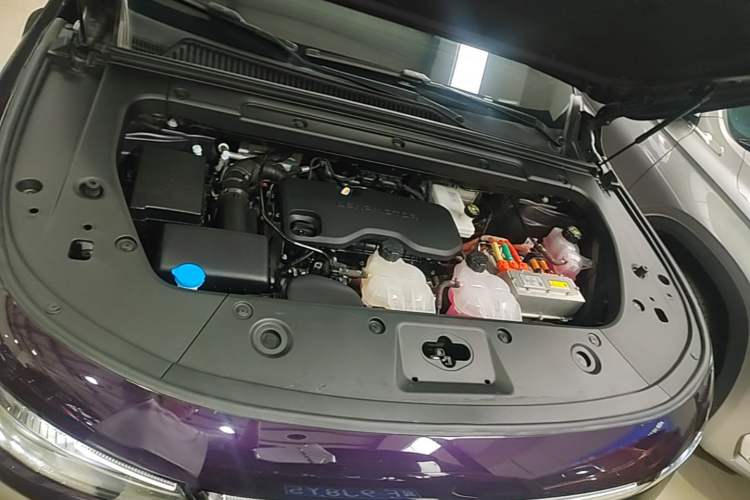 Used Leapmotor C16 2024 Range-Extended 200 LiDAR Edition Engine Bay
