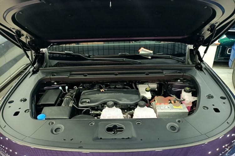 Used Leapmotor C16 2024 Range-Extended 200 LiDAR Edition Engine Bay