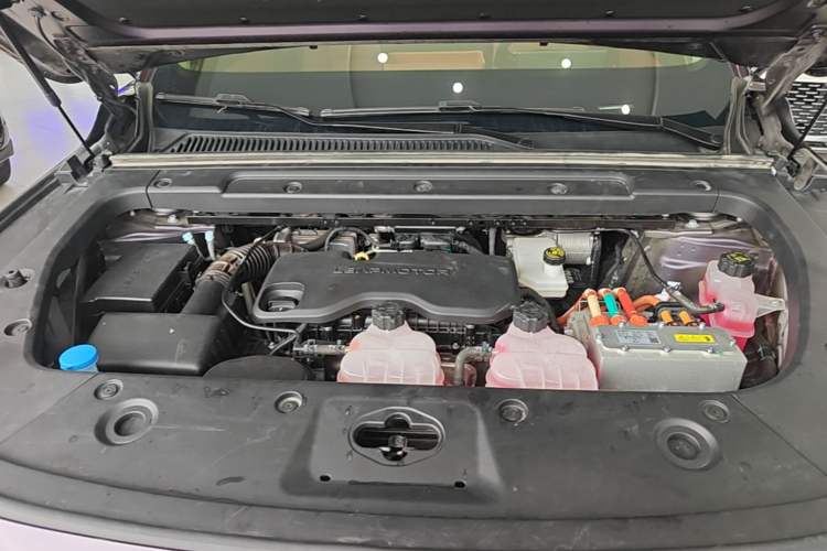 Used Leapmotor C16 2024 Range-Extended 200 LiDAR Edition Engine Bay