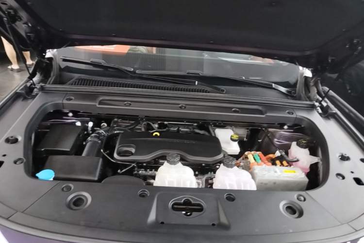 Used Leapmotor C16 2024 Range-Extended 200 LiDAR Edition Engine Bay