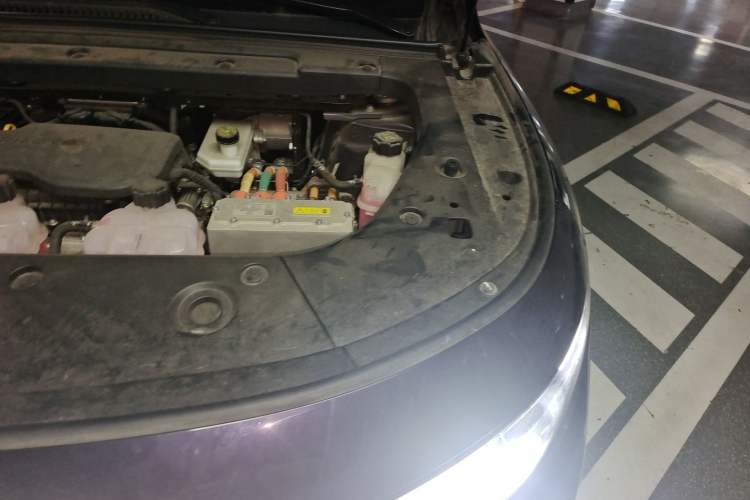 Used Leapmotor C16 2024 Range-Extended 200 LiDAR Edition Engine Bay Left