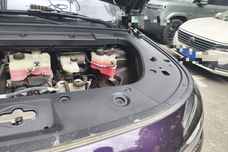 Used Leapmotor C16 2024 Pure Electric 520 Deluxe Edition Engine Bay Left