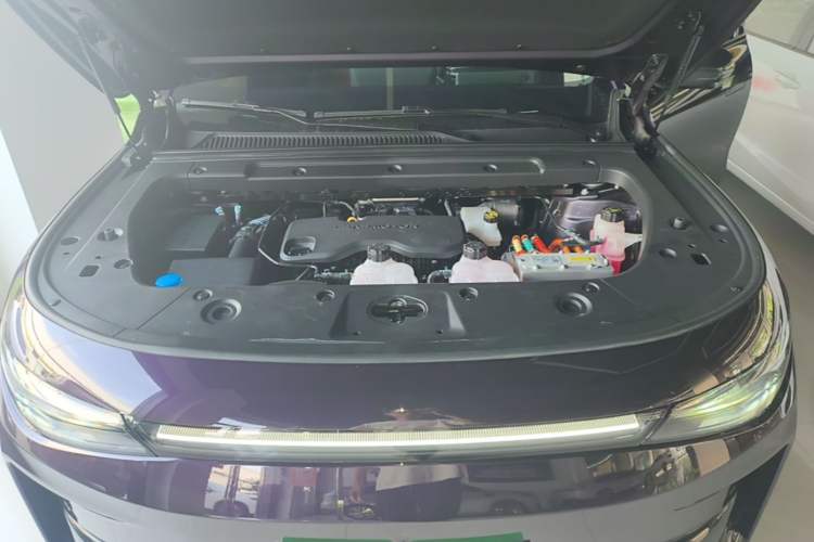 Used Leapmotor C16 2024 Range-Extended 200 LiDAR Edition Engine Bay