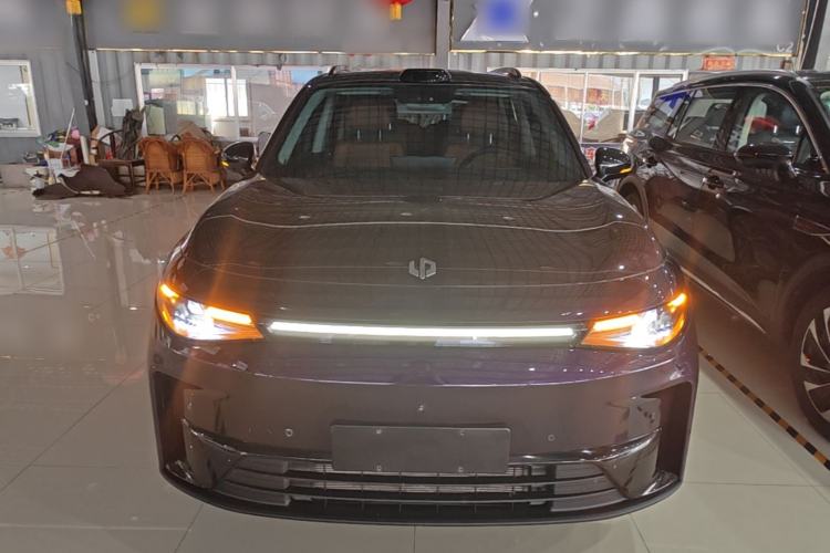 Used Leapmotor C16 2024 Range-Extended 200 LiDAR Edition Front