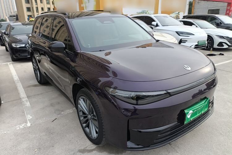 Used Leapmotor C16 2024 Range-Extended 200 Luxury Edition Front Right 45 Deg