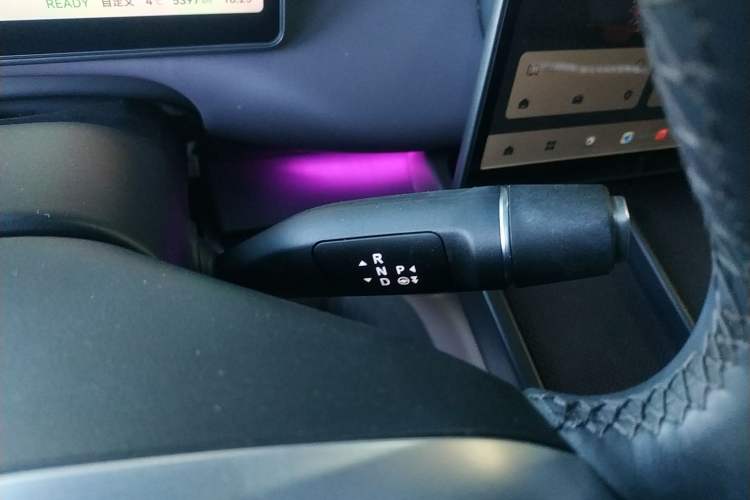 Used Leapmotor C16 2024 Range-Extended 200 Luxury Edition Gear Lever