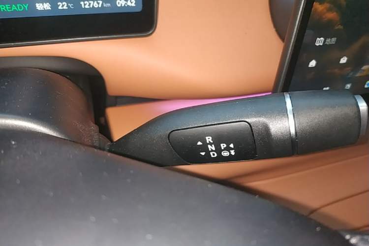 Used Leapmotor C16 2024 Range-Extended 200 LiDAR Edition Gear Lever