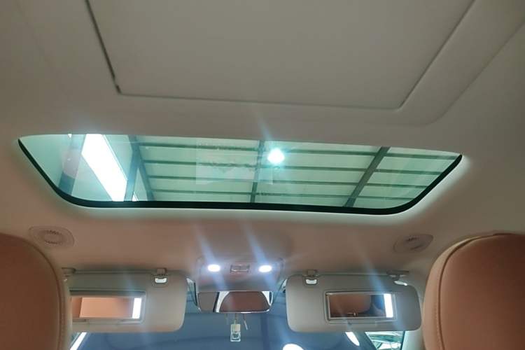 Used Leapmotor C16 2024 Range-Extended 200 LiDAR Edition Headliner