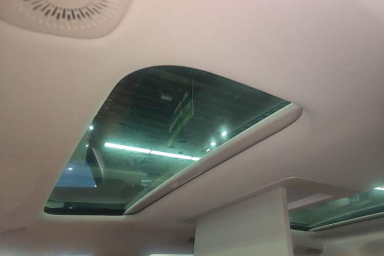 Used Leapmotor C16 2024 Range-Extended 200 LiDAR Edition Headliner