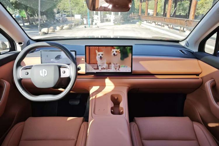 Used Leapmotor C16 2024 Range-Extended 200 LiDAR Edition Interior 1