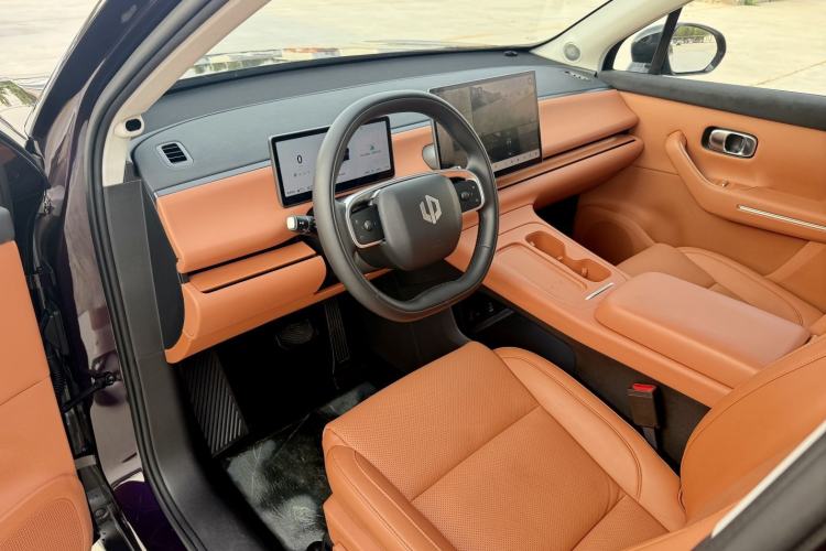 Used Leapmotor C16 2024 Range-Extended 200 LiDAR Edition Interior 1