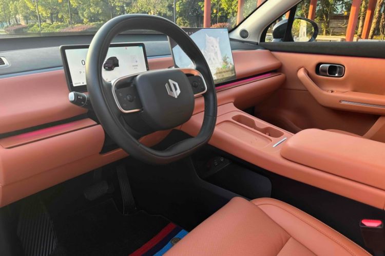 Used Leapmotor C16 2024 Range-Extended 200 LiDAR Edition Interior 1