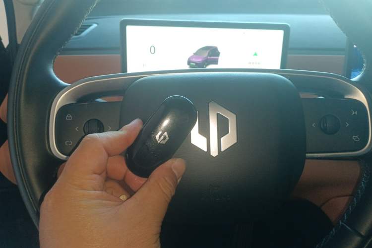 Used Leapmotor C16 2024 Range-Extended 200 LiDAR Edition Interior 1