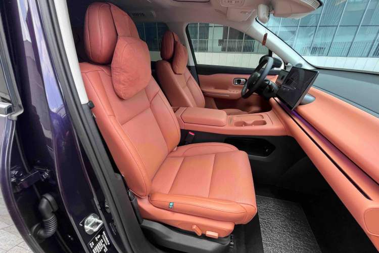 Used Leapmotor C16 2024 Range-Extended 200 LiDAR Edition Interior 2