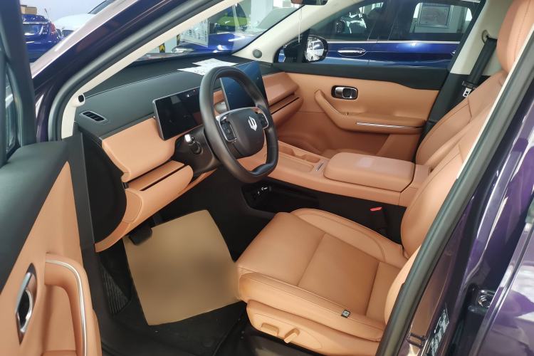 Used Leapmotor C16 2024 Range-Extended 200 LiDAR Edition Interior 3