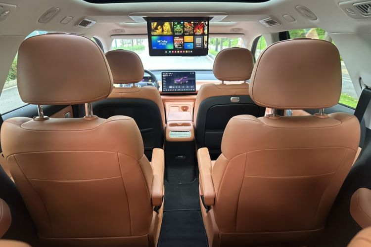 Used Leapmotor C16 2024 Range-Extended 200 LiDAR Edition Interior 3