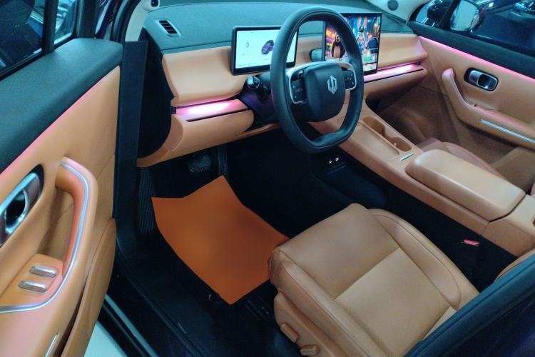 Used Leapmotor C16 2024 Range-Extended 200 LiDAR Edition Interior 3