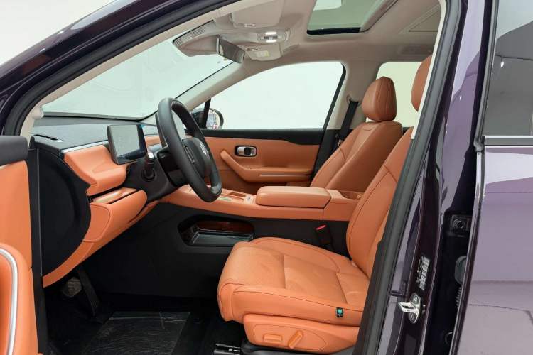 Used Leapmotor C16 2024 Range-Extended 200 LiDAR Edition Interior 3