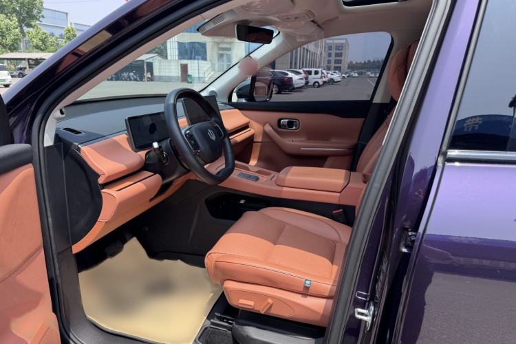 Used Leapmotor C16 2024 Range-Extended 200 Luxury Edition Interior 3