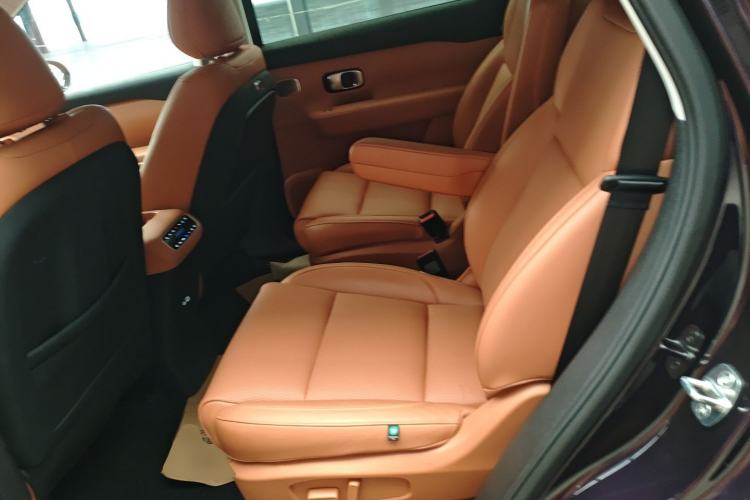 Used Leapmotor C16 2024 Range-Extended 200 LiDAR Edition Interior 4