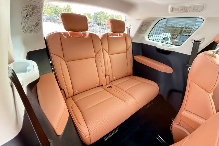Used Leapmotor C16 2024 Range-Extended 200 LiDAR Edition Interior 4