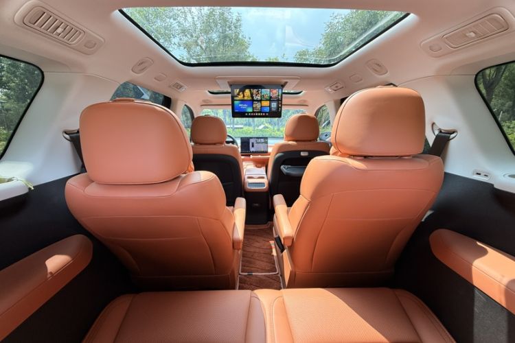 Used Leapmotor C16 2024 Range-Extended 200 LiDAR Edition Interior 4