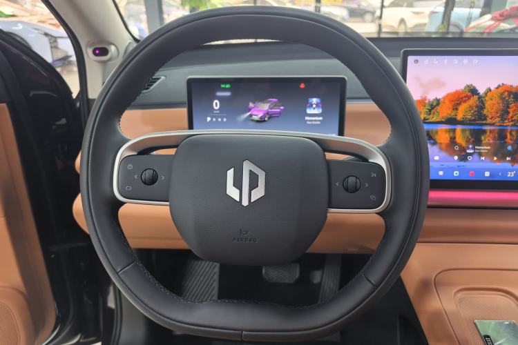 Used Leapmotor C16 2024 Range-Extended 200 LiDAR Edition Interior 4