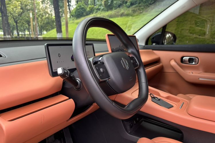Used Leapmotor C16 2024 Range-Extended 200 LiDAR Edition Interior 4