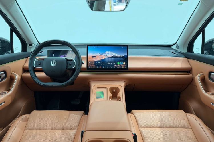 Used Leapmotor C16 2024 Range-Extended 200 LiDAR Edition Interior 4