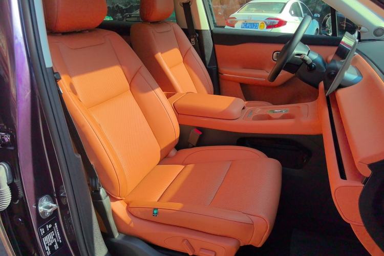 Used Leapmotor C16 2024 Range-Extended 200 LiDAR Edition Interior 5