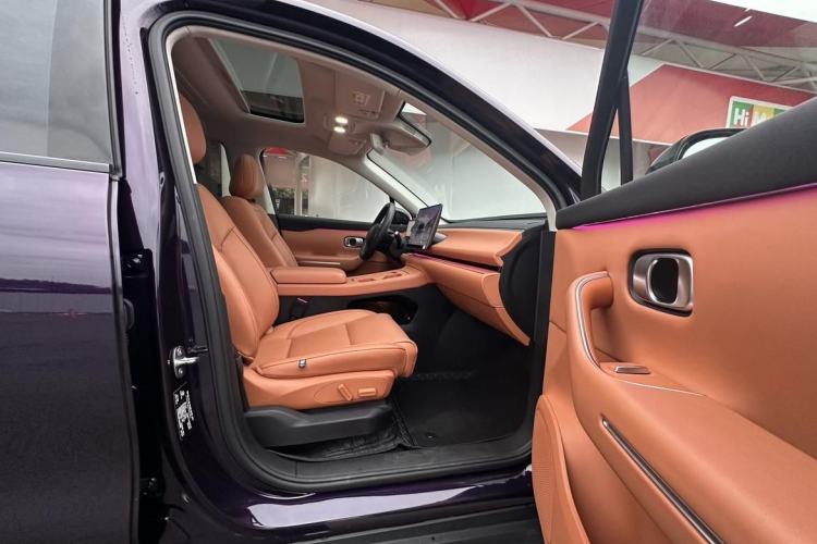 Used Leapmotor C16 2024 Range-Extended 200 LiDAR Edition Interior 5