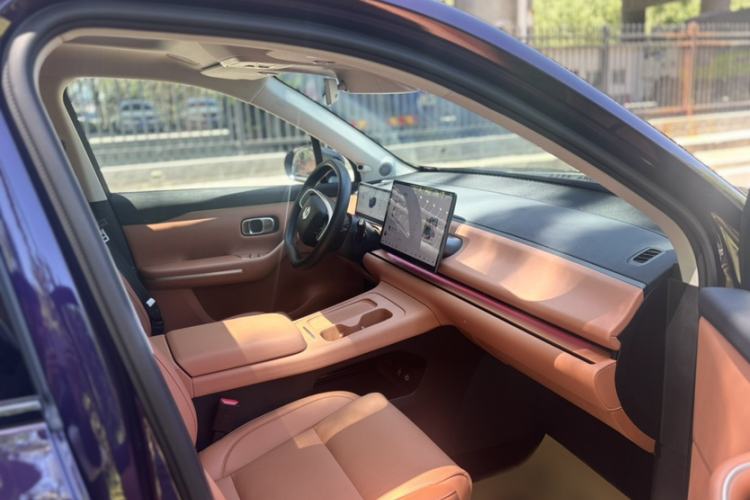 Used Leapmotor C16 2024 Range-Extended 200 LiDAR Edition Interior 5