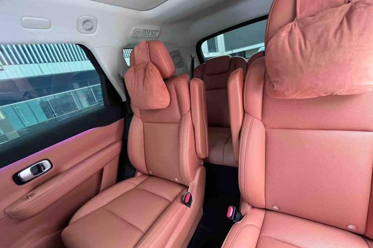 Used Leapmotor C16 2024 Range-Extended 200 LiDAR Edition Interior 5