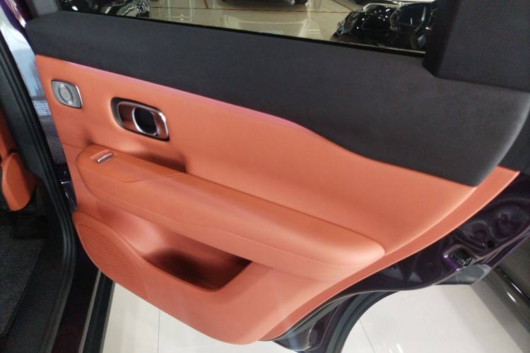 Used Leapmotor C16 2024 Range-Extended 200 LiDAR Edition Interior 6