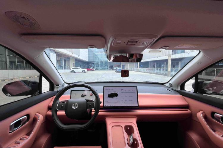 Used Leapmotor C16 2024 Range-Extended 200 LiDAR Edition Interior 6