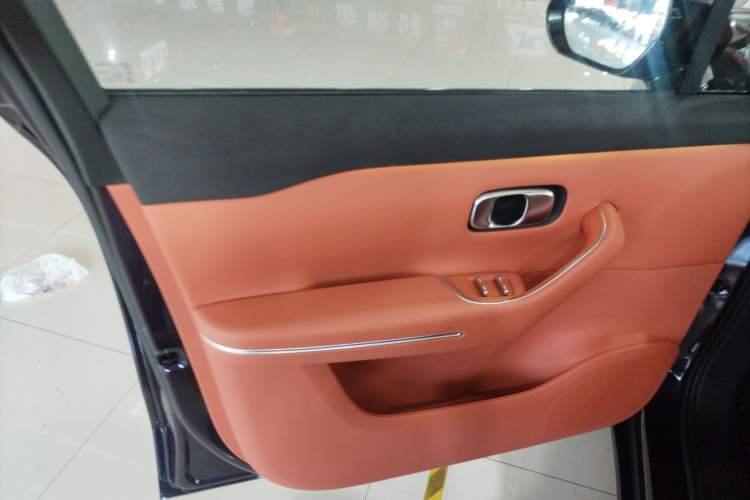 Used Leapmotor C16 2024 Range-Extended 200 LiDAR Edition Interior 7