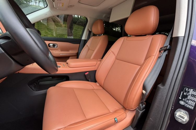 Used Leapmotor C16 2024 Range-Extended 200 LiDAR Edition Interior 8