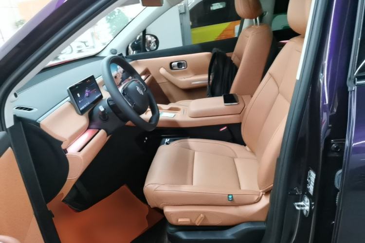 Used Leapmotor C16 2024 Range-Extended 200 LiDAR Edition Left Front Seat