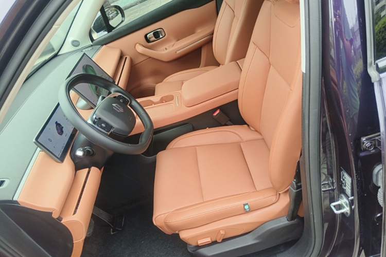 Used Leapmotor C16 2024 Range-Extended 200 Luxury Edition Left Front Seat