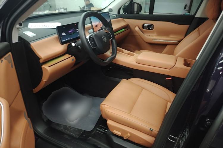 Used Leapmotor C16 2024 Range-Extended 200 LiDAR Edition Left Front Seat