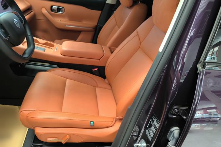Used Leapmotor C16 2024 Range-Extended 200 Luxury Edition Left Front Seat