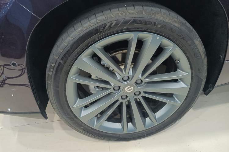 Used Leapmotor C16 2024 Range-Extended 200 LiDAR Edition Left Front Wheel Hub