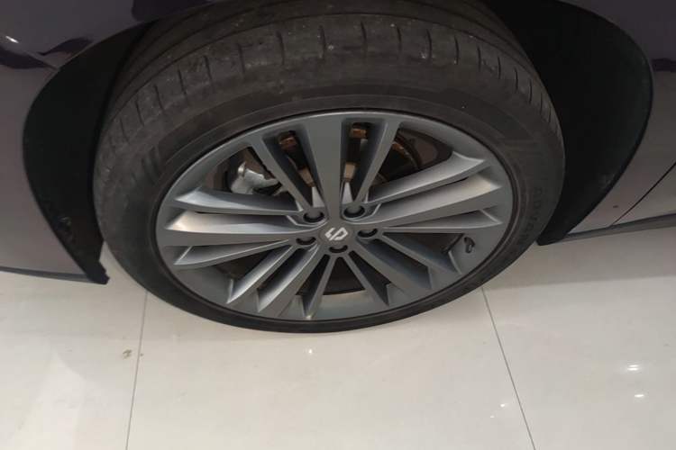 Used Leapmotor C16 2024 Range-Extended 200 LiDAR Edition Left Front Wheel Hub