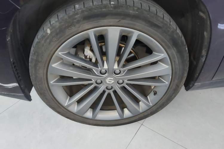 Used Leapmotor C16 2024 Range-Extended 200 Luxury Edition Left Front Wheel Hub