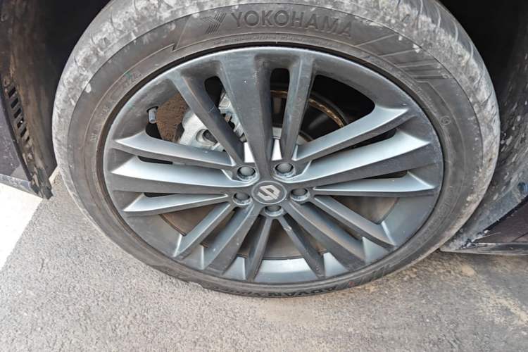 Used Leapmotor C16 2024 Range-Extended 200 LiDAR Edition Left Front Wheel Hub
