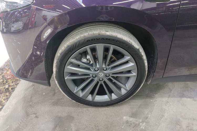 Used Leapmotor C16 2024 Range-Extended 200 LiDAR Edition Left Front Wheel Hub