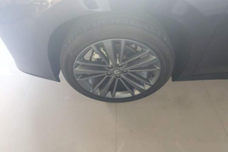 Used Leapmotor C16 2024 Range-Extended 200 LiDAR Edition Left Front Wheel Hub
