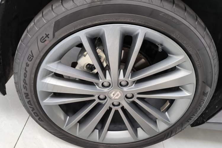 Used Leapmotor C16 2024 Range-Extended 200 Luxury Edition Left Front Wheel Hub