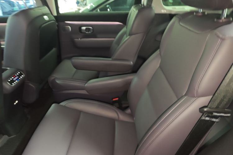 Used Leapmotor C16 2024 Pure Electric 520 Deluxe Edition Left Rear Seat