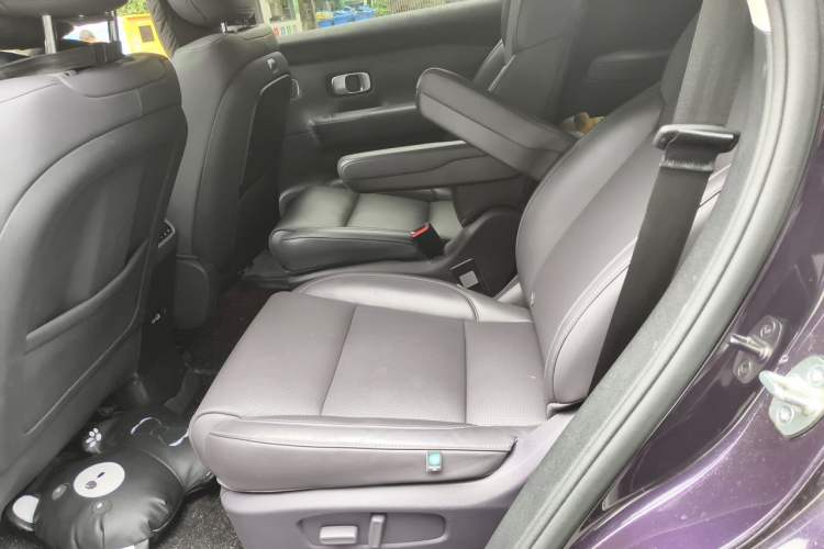 Used Leapmotor C16 2024 Pure Electric 520 Deluxe Edition Left Rear Seat